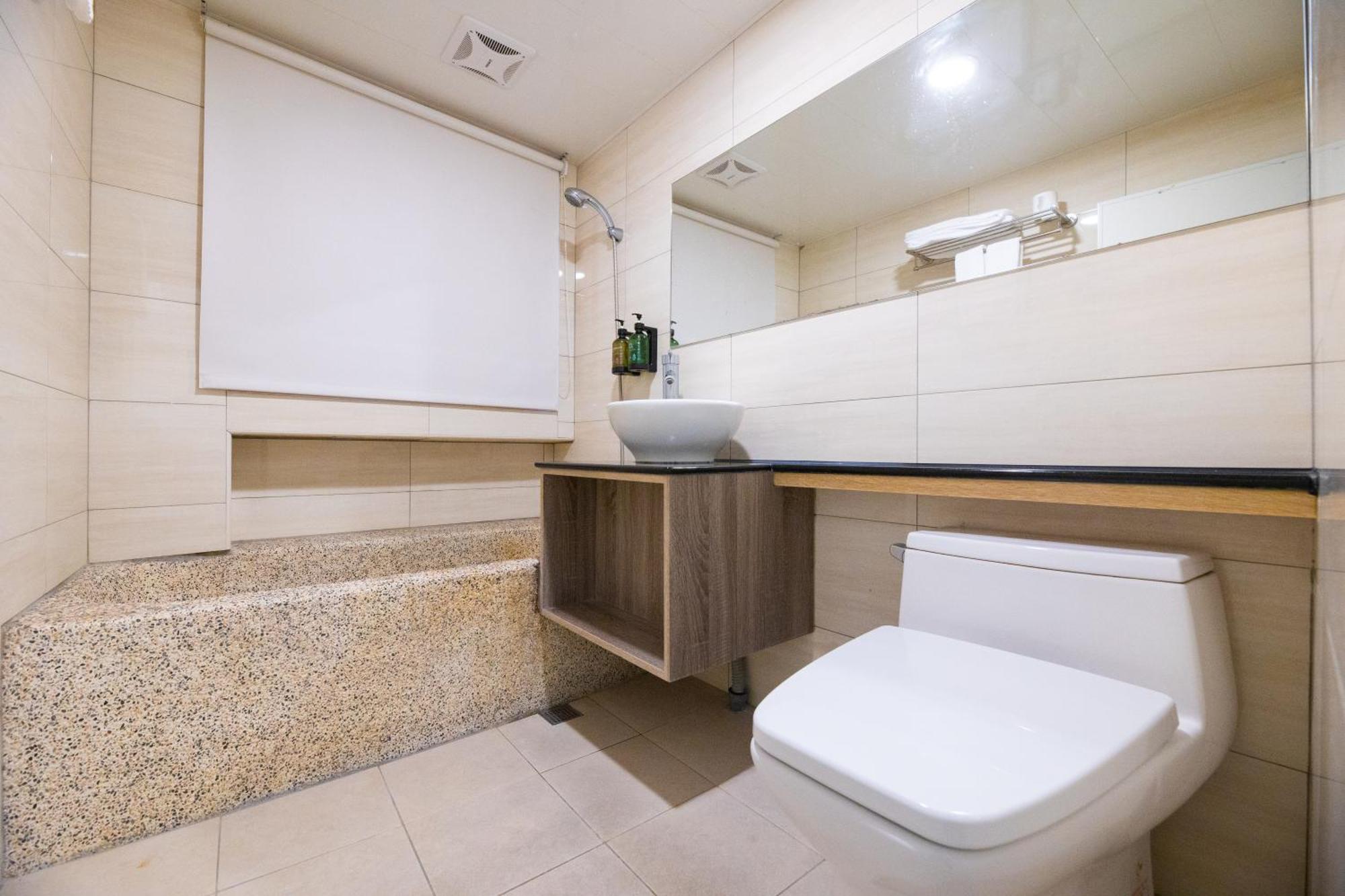 King Hot Spring Hotel Jiaoxi Zimmer foto